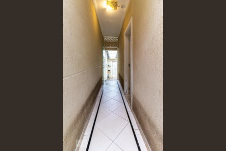 Casa à venda com 136m², 2 quartos e 2 vagas Casa à venda com 136m², 2 quartos e 2 vagasQuintal - Corredor