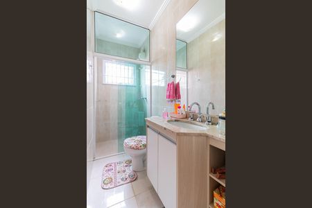 Casa à venda com 136m², 2 quartos e 2 vagas Casa à venda com 136m², 2 quartos e 2 vagasBanheiro