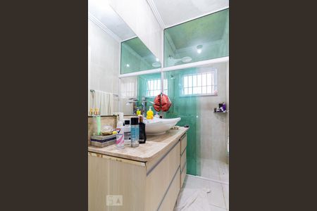 Casa à venda com 136m², 2 quartos e 2 vagas Casa à venda com 136m², 2 quartos e 2 vagasBanheiro da Suíte