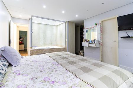 Casa à venda com 136m², 2 quartos e 2 vagas Casa à venda com 136m², 2 quartos e 2 vagasQuarto 2 - Suíte