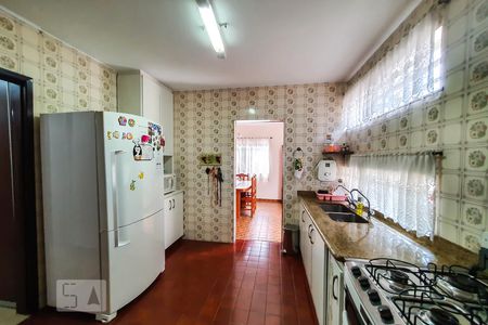 Casa à venda com 345m², 4 quartos e 3 vagasCozinha