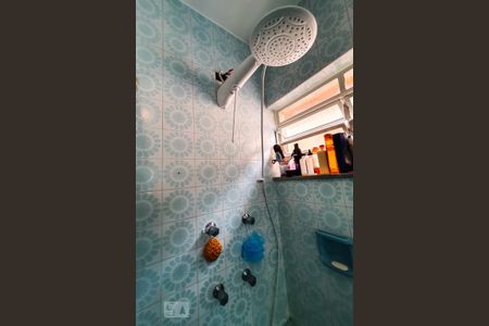 Casa à venda com 345m², 4 quartos e 3 vagasDetalhe Chuveiro