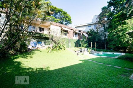 Casa à venda com 440m², 5 quartos e 4 vagas Casa à venda com 440m², 5 quartos e 4 vagasÁrea Verde