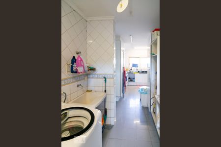 Casa à venda com 440m², 5 quartos e 4 vagas Casa à venda com 440m², 5 quartos e 4 vagasÁrea de Serviço