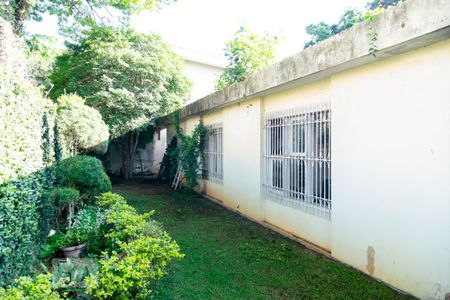 Casa à venda com 440m², 5 quartos e 4 vagas Casa à venda com 440m², 5 quartos e 4 vagasJardim Frente