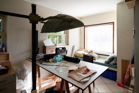 Casa à venda com 440m², 5 quartos e 4 vagas Casa à venda com 440m², 5 quartos e 4 vagasStudio