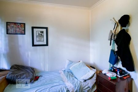 Casa à venda com 440m², 5 quartos e 4 vagas Casa à venda com 440m², 5 quartos e 4 vagasQuarto 2