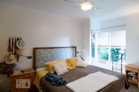 Casa à venda com 440m², 5 quartos e 4 vagas Casa à venda com 440m², 5 quartos e 4 vagasQuarto 4 - Suíte