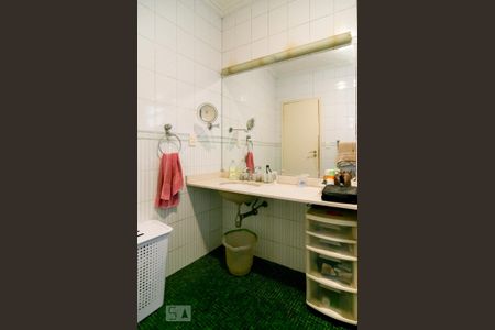 Casa à venda com 440m², 5 quartos e 4 vagas Casa à venda com 440m², 5 quartos e 4 vagasBanheiro Social