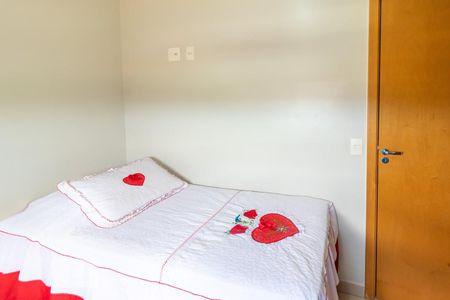 Quarto 1 de apartamento para alugar com 3 quartos, 64m² em Samambaia Sul (samambaia), Brasília