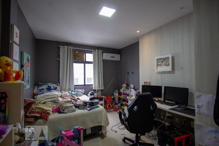 Apartamento à venda com 440m², 5 quartos e 6 vagasQuarto 1