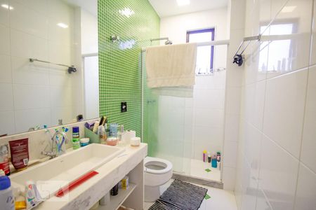 Apartamento à venda com 440m², 5 quartos e 6 vagasBanheiro da Suíte 2