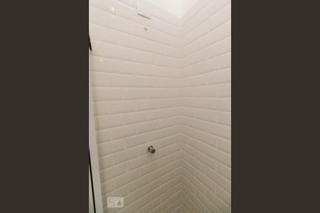 Banheiro 1 Chuveiro de casa para alugar com 2 quartos, 61m² em Perdizes, São Paulo