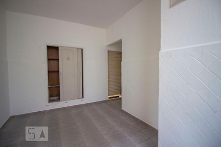 Casa à venda com 140m², 2 quartos e 2 vagasCozinha