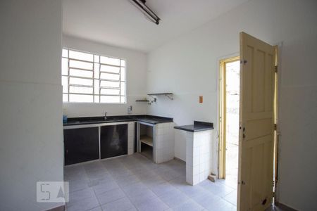 Casa à venda com 140m², 2 quartos e 2 vagasCozinha