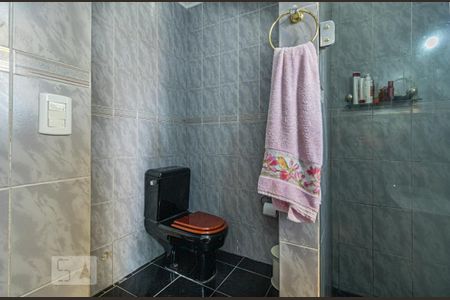 Casa à venda com 340m², 4 quartos e 4 vagasBanheiro Social