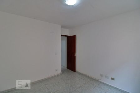 Quarto 1 de casa para alugar com 2 quartos, 90m² em Parque Monte Alegre, Taboão da Serra