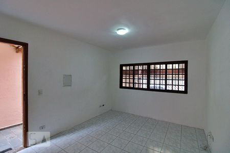 Sala de casa para alugar com 2 quartos, 90m² em Parque Monte Alegre, Taboão da Serra