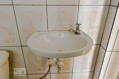 Casa para alugar com 70m², 1 quarto e sem vagaDetalhe Banheiro