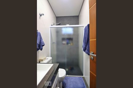 Casa à venda com 163m², 2 quartos e 2 vagasBanheiro da Suíte 2