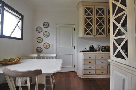 Apartamento à venda com 264m², 3 quartos e 3 vagasCopa