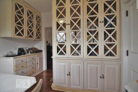 Apartamento à venda com 264m², 3 quartos e 3 vagasCopa