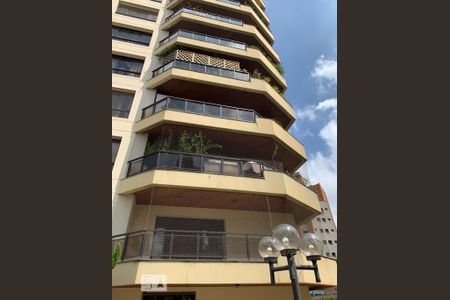 Apartamento à venda com 264m², 3 quartos e 3 vagasFachada