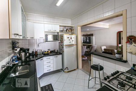 Casa à venda com 162m², 3 quartos e 3 vagas Casa à venda com 162m², 3 quartos e 3 vagasCozinha