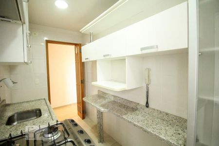 Apartamento à venda com 52m², 2 quartos e 1 vaga Apartamento à venda com 52m², 2 quartos e 1 vagaCozinha