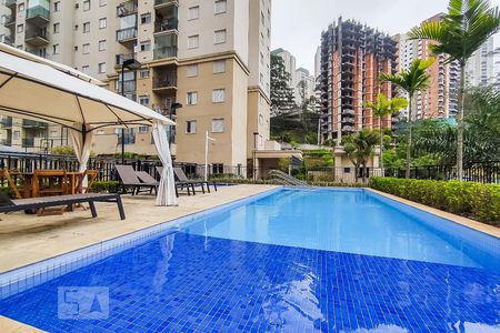 Apartamento à venda com 48m², 2 quartos e 1 vaga Apartamento à venda com 48m², 2 quartos e 1 vagaÁrea Comum - Piscinas
