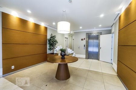 Apartamento à venda com 48m², 2 quartos e 1 vaga Apartamento à venda com 48m², 2 quartos e 1 vagaÁrea Comum - Hall