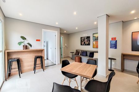 Apartamento à venda com 27m², 1 quarto e sem vaga Apartamento à venda com 27m², 1 quarto e sem vagaSalão de Festas