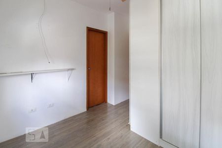Suíte  de casa de condomínio para alugar com 2 quartos, 60m² em Parque Casa de Pedra, São Paulo