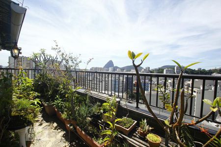 Apartamento à venda com 368m², 4 quartos e sem vagaCobertura