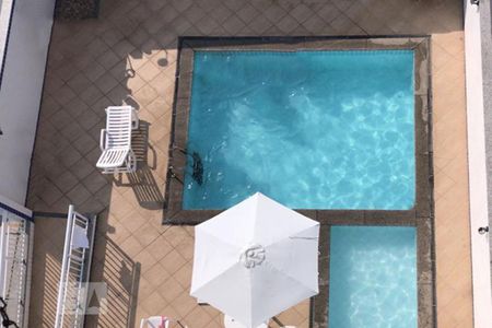 Apartamento à venda com 127m², 3 quartos e 2 vagas Apartamento à venda com 127m², 3 quartos e 2 vagasÁrea comum - Piscina