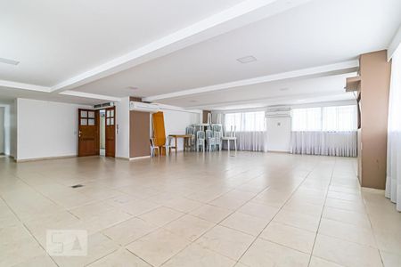 Apartamento à venda com 127m², 3 quartos e 2 vagas Apartamento à venda com 127m², 3 quartos e 2 vagasÁrea comum - Salão de festas