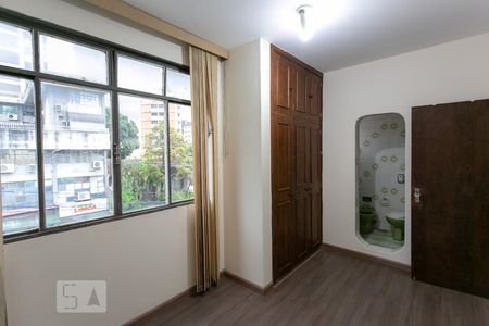Apartamento à venda com 345m², 4 quartos e 2 vagasQuarto 3 - Suíte