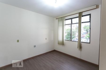 Apartamento à venda com 345m², 4 quartos e 2 vagasQuarto 2