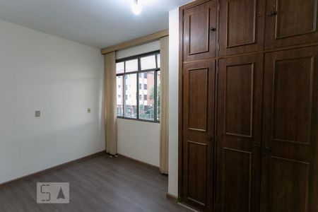 Apartamento à venda com 345m², 4 quartos e 2 vagasQuarto 3 - Suíte