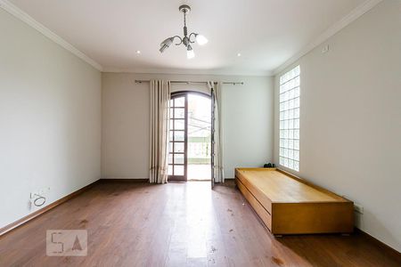 Sala de casa à venda com 2 quartos, 100m² em Jardim Vergueiro, São Paulo