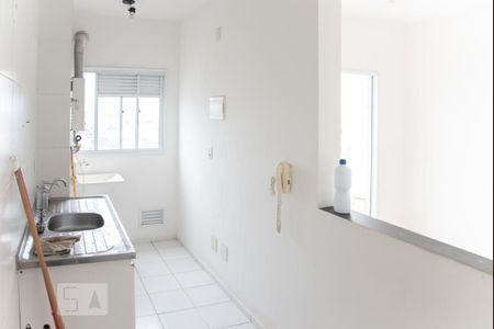 Apartamento à venda com 47m², 2 quartos e 1 vaga Apartamento à venda com 47m², 2 quartos e 1 vagaCozinha e Área de Serviço