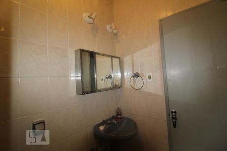 Casa à venda com 500m², 4 quartos e 6 vagasBanheiro 1 social