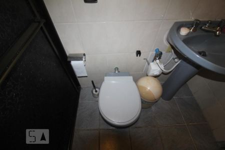 Casa à venda com 500m², 4 quartos e 6 vagasBanheiro 1 social