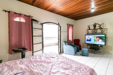 Casa à venda com 181m², 3 quartos e 2 vagasSuíte