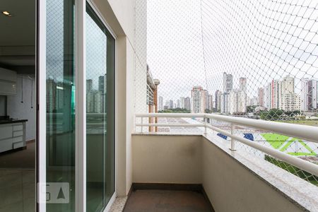 Apartamento à venda com 180m², 1 quarto e 3 vagasVaranda da Sala 2