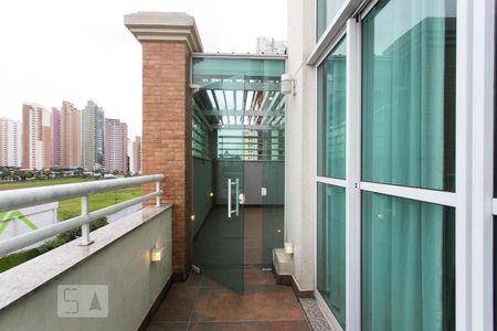 Apartamento à venda com 180m², 1 quarto e 3 vagasVaranda da Sala 1