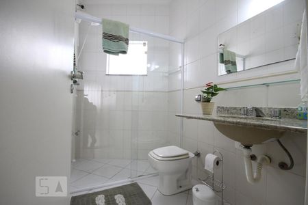 Casa de condomínio à venda com 237m², 3 quartos e 3 vagasSuíte 2