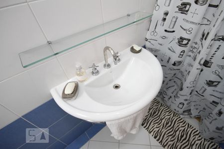 Casa de condomínio à venda com 237m², 3 quartos e 3 vagasSuíte 1