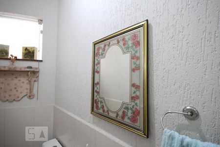 Casa de condomínio à venda com 237m², 3 quartos e 3 vagasLavabo