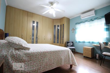 Casa de condomínio à venda com 237m², 3 quartos e 3 vagasSuíte 3